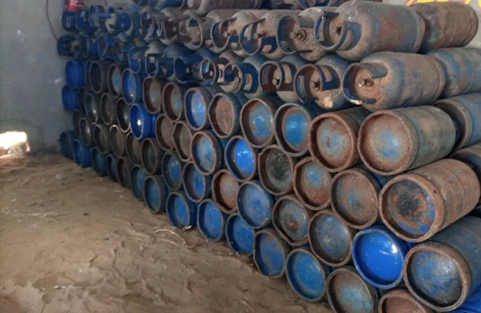 ضبط تاجر بالبحيرة يبيع 200 أسطوانة غاز في السوق السوداء