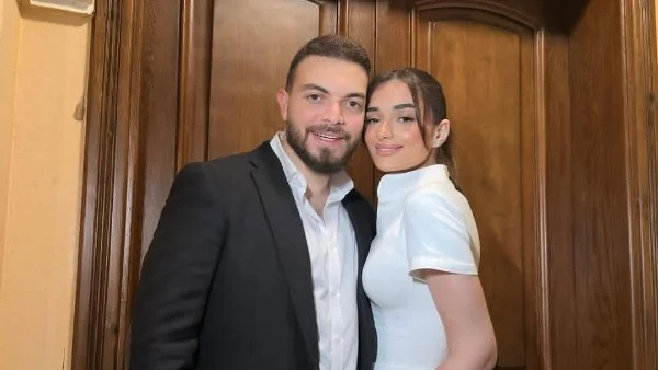 ملك أحمد زاهر تتألق بفستان أنيق على إنستجرام