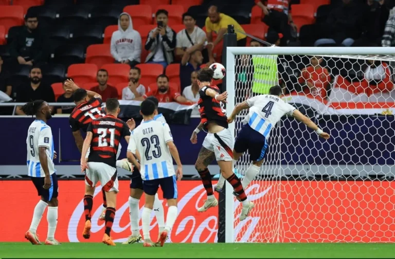 فلامنجو يودع كأس البرازيل أمام فيتوريا