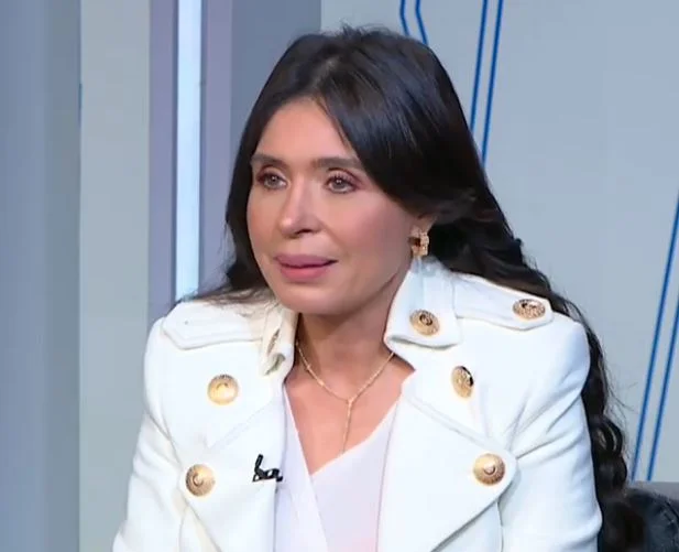 دينا تثير الجدل بتصريحاتها عن الزواج والعلاقات