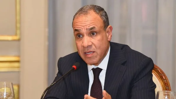 مصر وغينيا الاستوائية: تعزيز التعاون الاقتصادي والتجاري