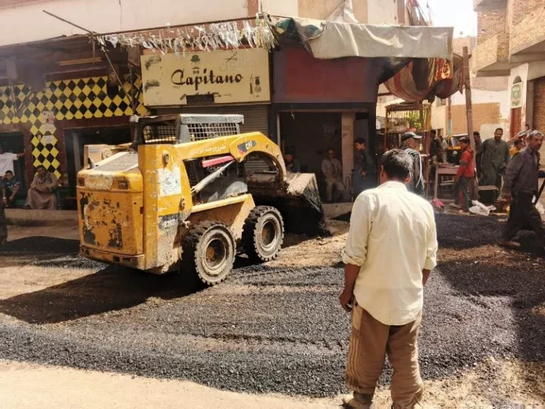 متابعة تنفيذ كوبري النواورة الجديد في مركز البداري