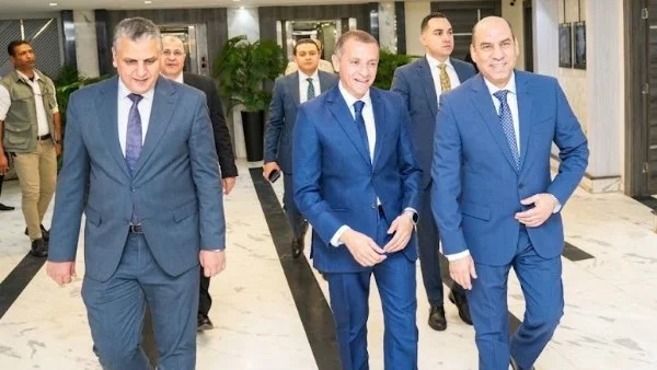إعانات وفاة لأسرة عمال المناجم والمحاجر