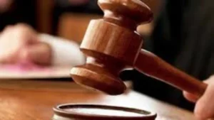 إحالة عامل للمحاكمة بتهمة سرقة شقة إسباني في السلام