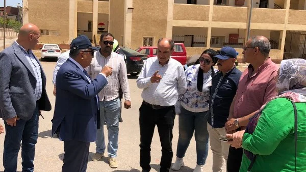 المحافظ يتفقد مجمع مدارس الجلاء بالمنصورة