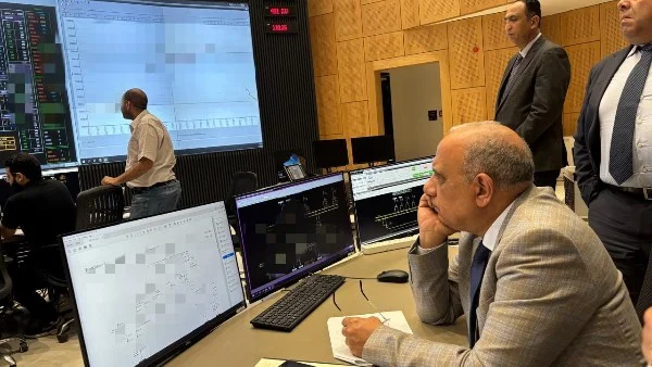 وزير الكهرباء يؤكد أهمية التحكم في الشبكة الكهربائية