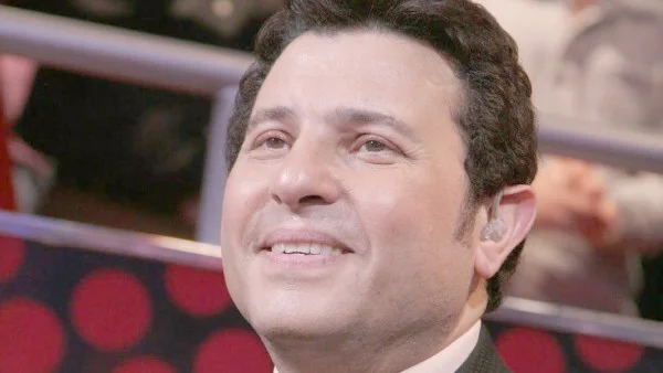 خالد جلال يُخرج حفل تأبين هاني شاكر