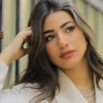 هايدي موسى تتألق بإطلالة ذهبية مميزة