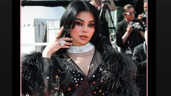 هيفاء وهبي تتألق بفستان أسود في مهرجان كان