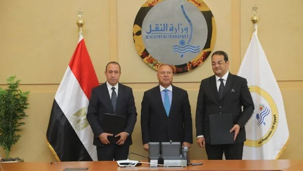 تطوير الخدمات الرقمية في نقل الركاب بمصر