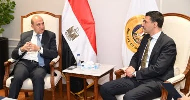 تعزيز التعاون الصناعي مع فرنسا لجذب الاستثمار