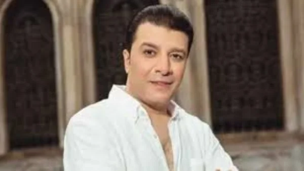 مصطفى كامل يهنئ الأمة الإسلامية بعيد الأضحى المبارك