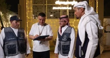 تفقد مخيمات الحج للجمعيات الأهلية في عرفات ومنى