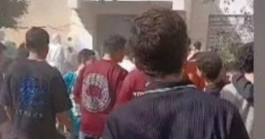 مشاجرة بالأسلحة البيضاء بسبب خلافات الجيرة في البحيرة