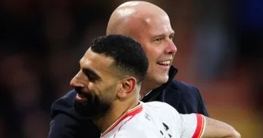 سلوت يشيد بصلاح قبل مواجهة ليفربول وبرينتفورد