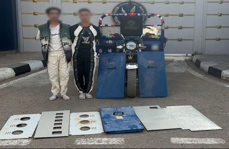 القبض على لصين بتهمة سرقة كشك كهرباء في القطامية