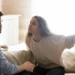 زميلة العمل في قفص الاتهام: الخيانة العقلية تهدد البيوت