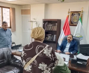 لقاء رئيس حي العجوزة مع المواطنين لحل المشكلات
