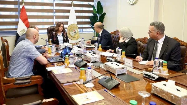 إنشاء 5 مصانع لتدوير المخلفات في 3 محافظات