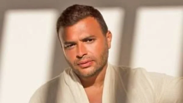 رامي صبري يتصدر التريند بألبومه الجديد "القمر"