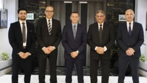تعاون مشترك بين محافظ أسوان وشركة إستادات الوطنية