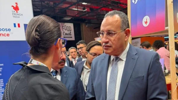 وزير التعليم العالي يشارك في معرض Viva Technology 2026 بفرنسا