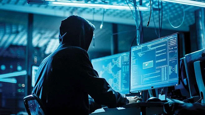 ابتزاز مهندس لموظفة في شركة عقارية: تفاصيل الحادثة