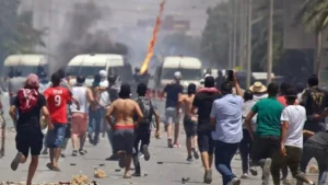 إحالة 65 متهماً في أكبر قضية لتهريب الأموال إلى الجنايات