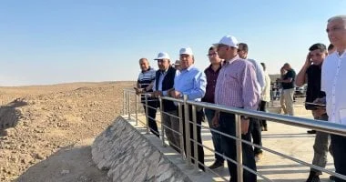 وزراء النقل والكهرباء يتفقدان مشروعات طاقة الرياح بمصر