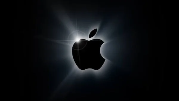 أبل تكشف عن خطة إطلاق iPhone 20 بتصميم مبتكر
