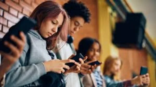 كيفية التحقق من وجود خطوط محمول مسجلة باسمك