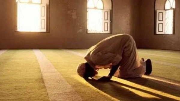 حكم الجمع بين الصلاتين لعذر طارئ