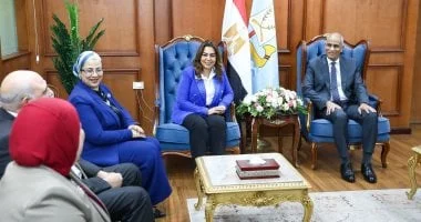 وزيرة البيئة ورئيسة القومي للمرأة تبحثان التنمية بكفر الشيخ