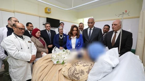 زيارة إنسانية لطمأنة رئيسة قرية كفر الشيخ