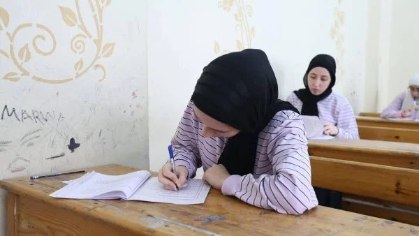 صعوبات امتحان دراسات الإعدادية بالجيزة تثير شكاوى الأمهات