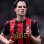أليكس سكوت بين أحلام ليفربول وتمسك بورنموث