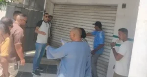حملات رقابية على المحلات المخالفة بمدينة المستقبل بالإسماعيلية