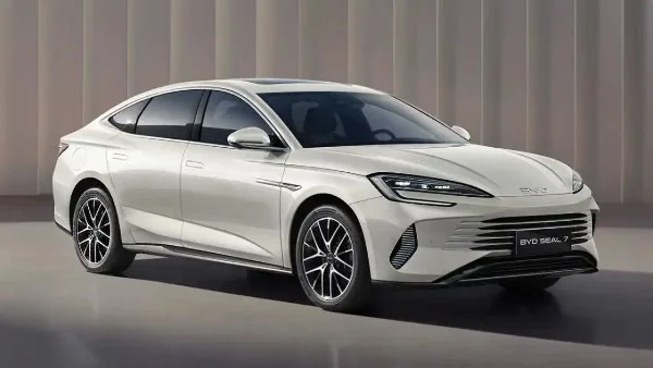 أسعار BYD سيل 7 موديل 2026 في السعودية