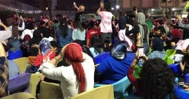 احتفالات جماهير بلدية المحلة عقب تقدم المنتخب المصري