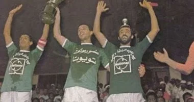 الأهلي يتوج بالدوري التاريخي في مواجهة الزمالك