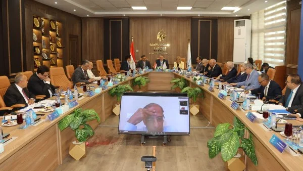 إنشاء مبنى المدرجات المركزي في جامعة بنها الأهلية