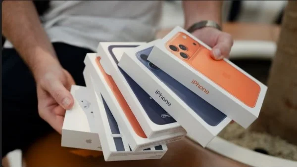 تحذير من زيادة أسعار iPhone في المستقبل