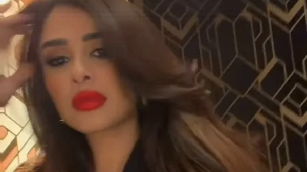 ياسمين عبدالعزيز تتألق في كاليفورنيا استعدادًا لتكريمها