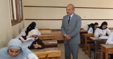 تفقد لجان امتحانات الدبلومات الفنية في السويس