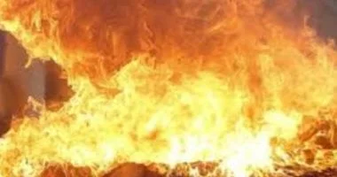 حريق هائل في هيوستن وعمود دخان عملاق يصعد للسماء