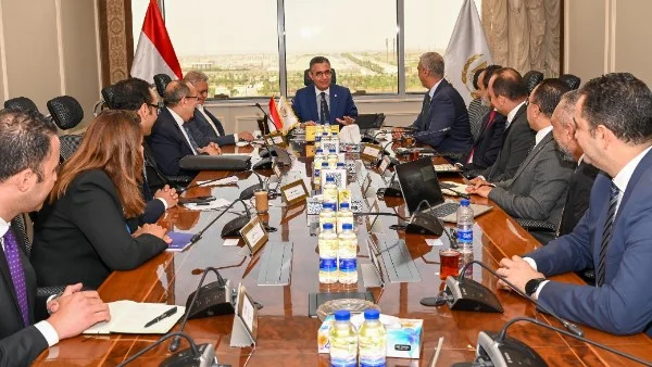 تطوير المنافذ التموينية بشبكة إلكترونية موحدة