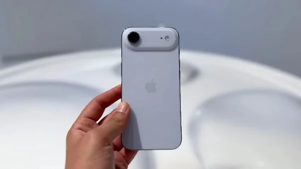 تفاصيل هاتف "iPhone Air 2" المتوقع لعام 2027