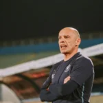وفاة المدرب تاكيس جونياس عن عمر 54 عامًا
