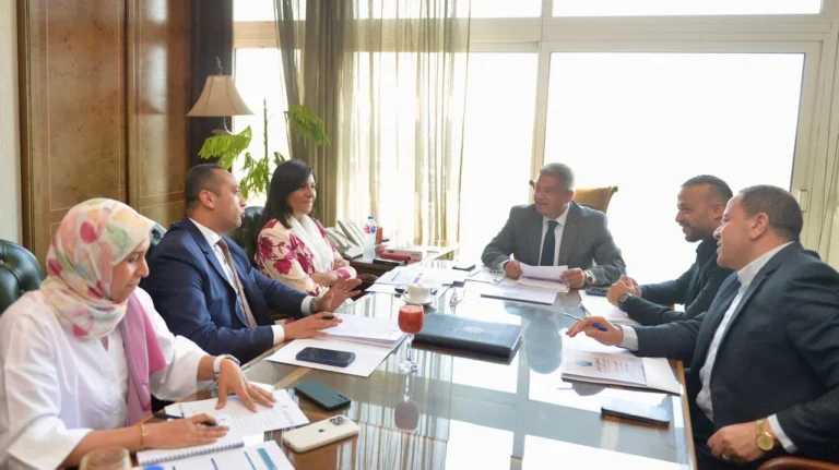 متابعة المبادرات التنموية للتحالف الوطني
