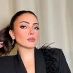 وئام مجدي تدعم طفلًا مصابًا بالعظم الزجاجي